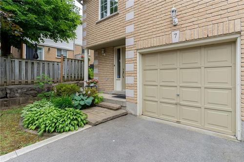 31 Moss Boulevard|Unit #7, Dundas, ON - Outdoor With Exterior