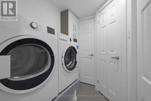 640 1/2 Euclid Avenue, Toronto, ON - Indoor Photo Showing Laundry Room