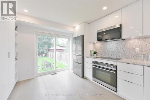 22 Donora Drive, Toronto (Crescent Town), ON - Indoor Photo Showing Kitchen With Upgraded Kitchen