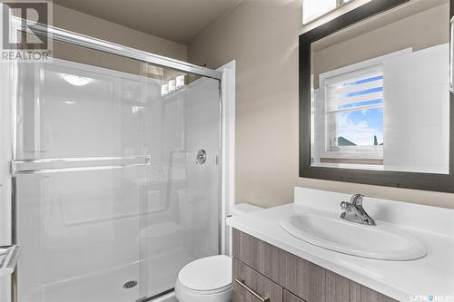 60 1550 Paton Crescent, Saskatoon, SK - Indoor Photo Showing Bathroom