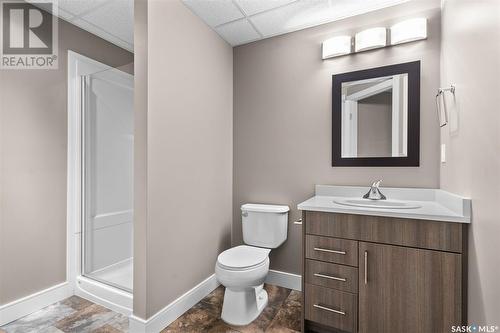 60 1550 Paton Crescent, Saskatoon, SK - Indoor Photo Showing Bathroom