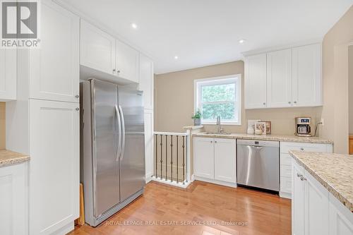 631 Trudale Court, Oakville, ON - Indoor Photo Showing Kitchen