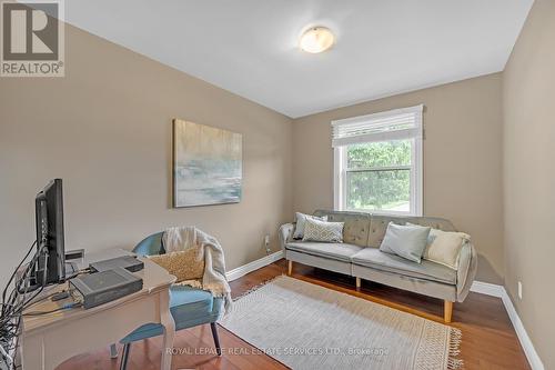 631 Trudale Court, Oakville, ON - Indoor Photo Showing Living Room