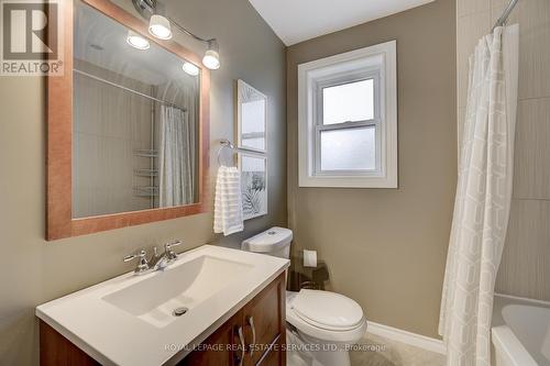 631 Trudale Court, Oakville, ON - Indoor Photo Showing Bathroom