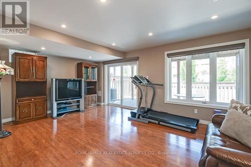 2433 Presquile Drive, Oakville, ON - Indoor Photo Showing Gym Room