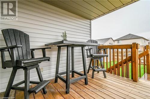 7023 Kalar Road, Niagara Falls, ON - Outdoor With Deck Patio Veranda With Exterior