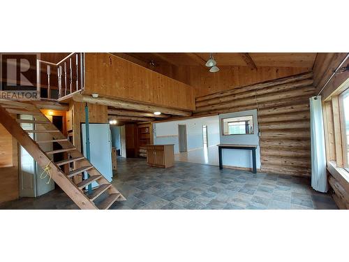 2757 Reed Road, Chilcotin, BC - Indoor Photo Showing Other Room