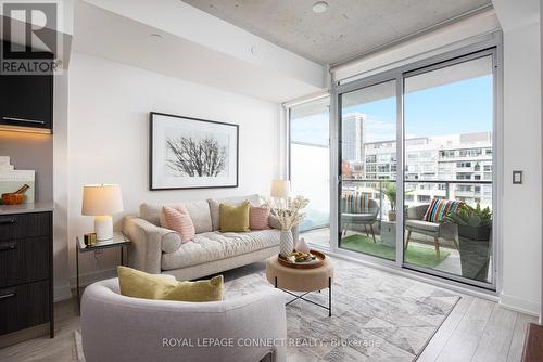 726 - 30 Baseball Place, Toronto, ON - Indoor Photo Showing Living Room