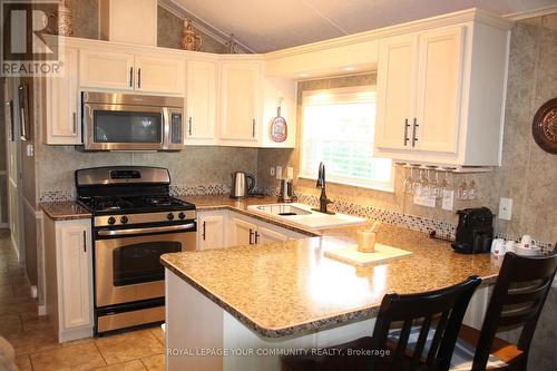 10 White Pines Trail, Wasaga Beach, ON - Indoor Photo Showing Kitchen