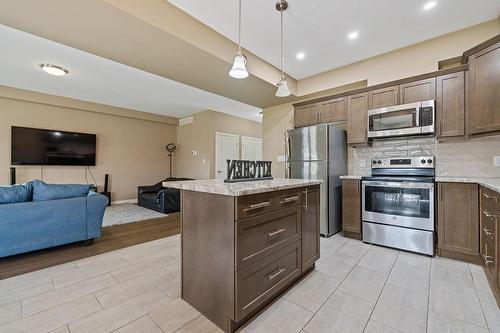 16 Prospect Avenue|Unit #B, St. Catharines, ON - Indoor Photo Showing Kitchen