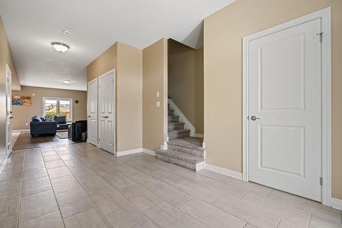 16 Prospect Avenue|Unit #B, St. Catharines, ON - Indoor Photo Showing Other Room