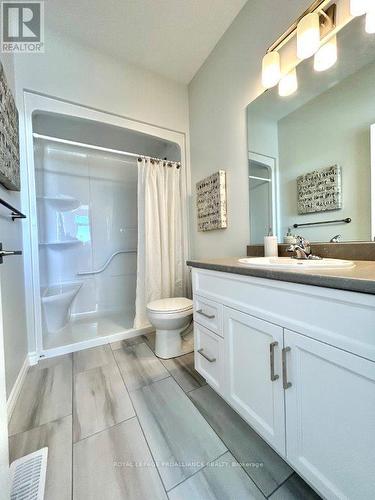 50 Riverstone Way, Belleville, ON - Indoor Photo Showing Bathroom