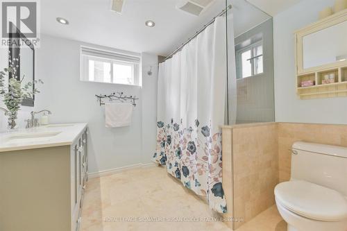 33 Jodphur Avenue, Toronto, ON - Indoor Photo Showing Bathroom