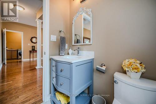 2240 Wuthering Heights Way, Oakville, ON - Indoor Photo Showing Bathroom