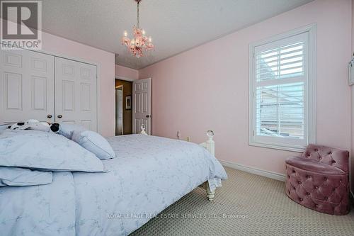 2240 Wuthering Heights Way, Oakville, ON - Indoor Photo Showing Bedroom