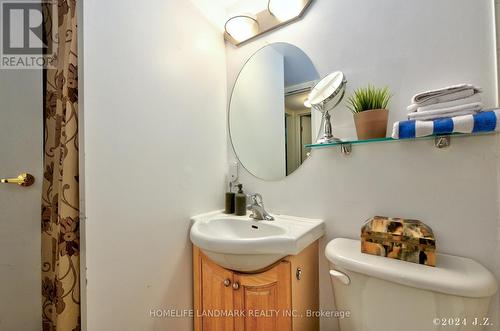 724 - 42 Western Battery Road, Toronto, ON - Indoor Photo Showing Bathroom