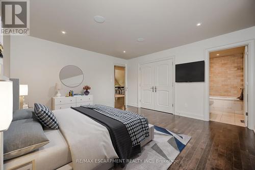 249 Lakeside Avenue, Burlington, ON - Indoor Photo Showing Bedroom