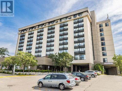 809 - 2737 Keele Street, Toronto (Downsview-Roding-Cfb), ON - Outdoor With Balcony With Facade