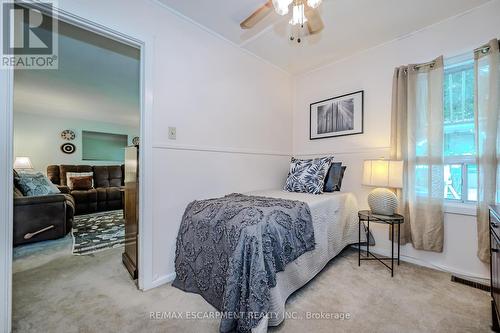 20 Normanhurst Avenue, Hamilton, ON - Indoor Photo Showing Bedroom