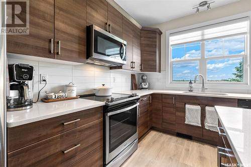 279 Eaton Crescent, Saskatoon, SK - Indoor Photo Showing Kitchen With Upgraded Kitchen