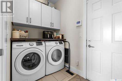 279 Eaton Crescent, Saskatoon, SK - Indoor Photo Showing Laundry Room