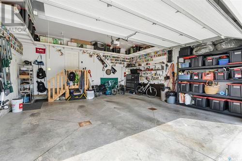 279 Eaton Crescent, Saskatoon, SK - Indoor Photo Showing Garage