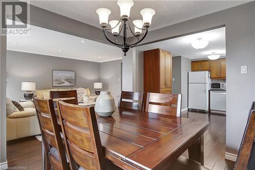 10 Steeles Crescent, Cambridge, ON - Indoor Photo Showing Dining Room