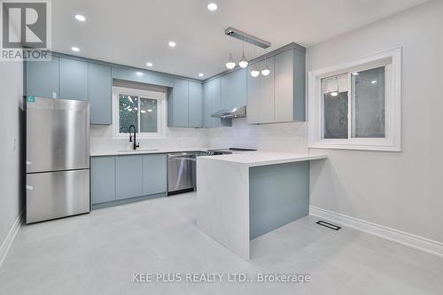 23 Reiber Crescent, Toronto, ON - Indoor Photo Showing Kitchen With Upgraded Kitchen