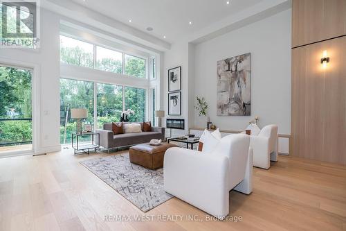 109 Hounslow Avenue, Toronto, ON - Indoor Photo Showing Living Room