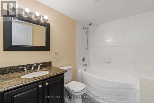 908 - 2565 Erin Centre Boulevard, Mississauga, ON - Indoor Photo Showing Bathroom