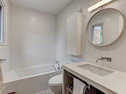 Ensuite bathroom - 