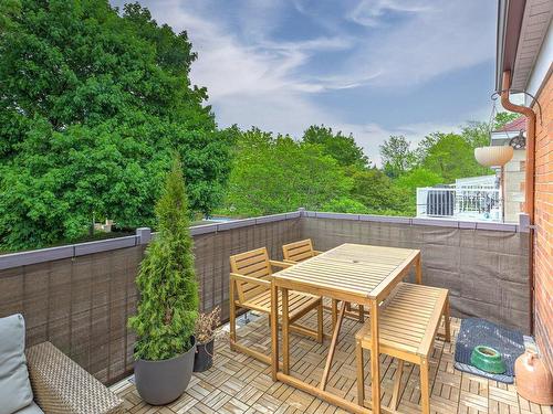 Terrasse - 369 Ch. Rockland, Mont-Royal, QC - Outdoor With Deck Patio Veranda With Exterior