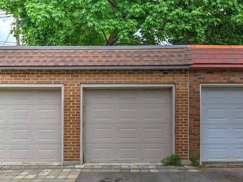 Garage - 369 Ch. Rockland, Mont-Royal, QC - Outdoor With Exterior