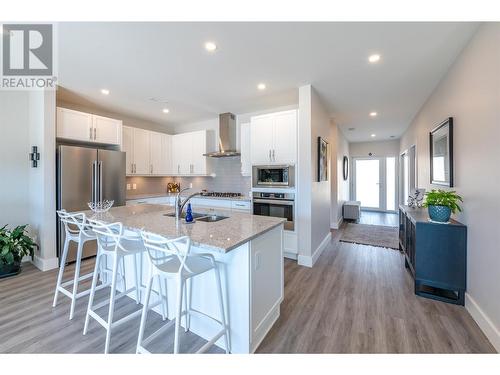 632 600 Vista Park, Penticton, BC - Indoor Photo Showing Kitchen With Upgraded Kitchen