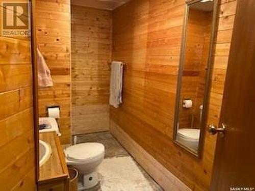 920 Quandt Crescent, La Ronge, SK - Indoor Photo Showing Bathroom
