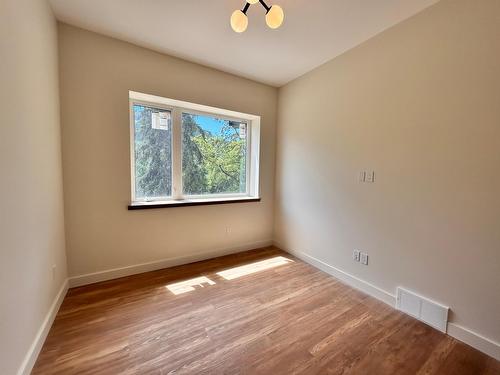 461 Copper Road, Rossland, BC - Indoor Photo Showing Other Room