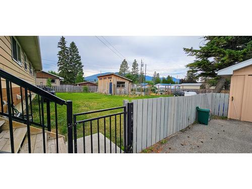 4983 Mcgrath Avenue, Canal Flats, BC - Outdoor With Exterior