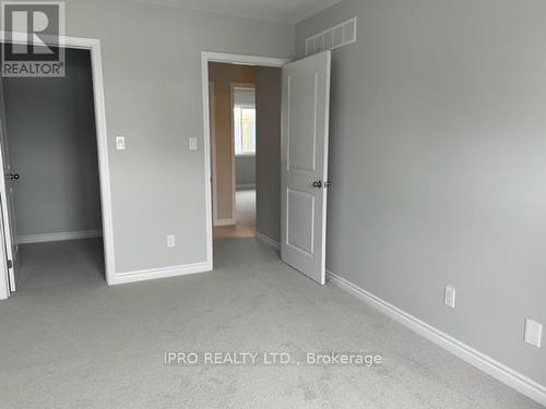 43 Perenack Avenue W, Welland, ON - Indoor Photo Showing Other Room