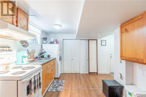 537 Ferguson Avenue, Hamilton, ON - Indoor Photo Showing Kitchen
