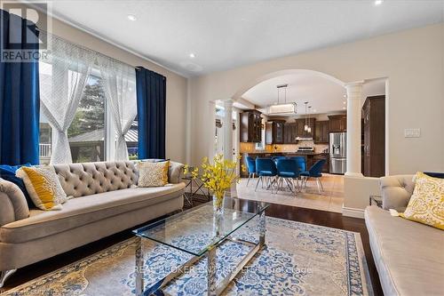460 Westcroft Drive, Waterloo, ON - Indoor Photo Showing Living Room