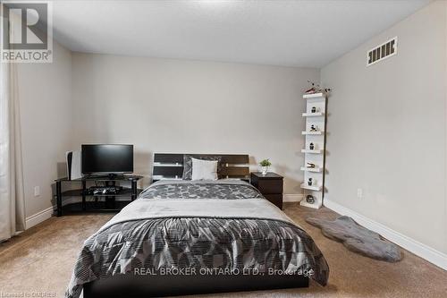 460 Westcroft Drive, Waterloo, ON - Indoor Photo Showing Bedroom