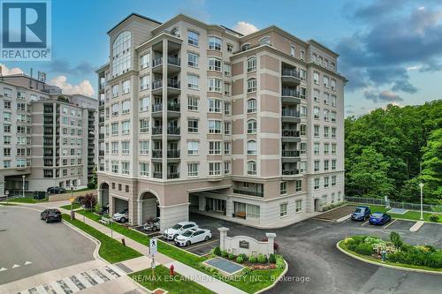 807 - 3000 Creekside Drive, Hamilton, ON - Outdoor With Balcony With Facade