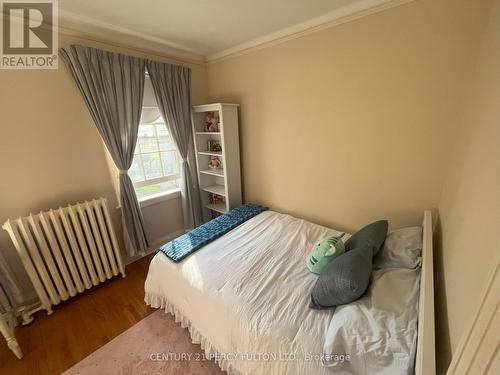 1 Parkcrest Drive, Toronto, ON - Indoor Photo Showing Bedroom