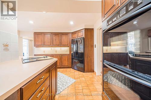 1 Parkcrest Drive, Toronto, ON - Indoor Photo Showing Kitchen