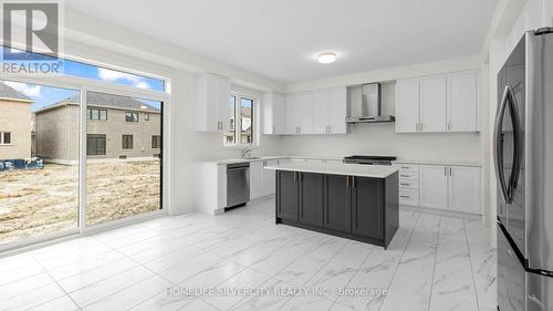 62 Sandhill Crescent, Adjala-Tosorontio (Colgan), ON - Indoor Photo Showing Kitchen