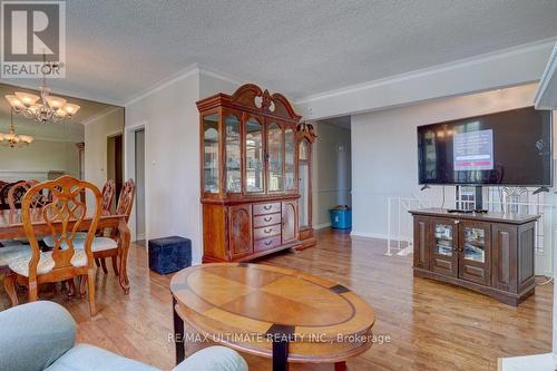 26 Stephenfrank Road, Toronto (Bendale), ON - Indoor Photo Showing Dining Room