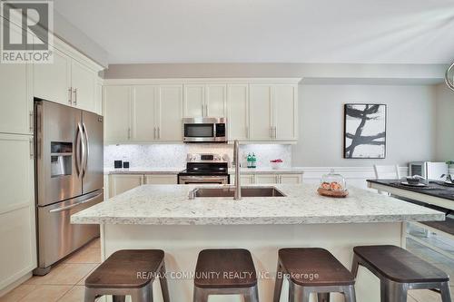 30 Cedarsprings Way, Brampton, ON - Indoor Photo Showing Kitchen With Upgraded Kitchen