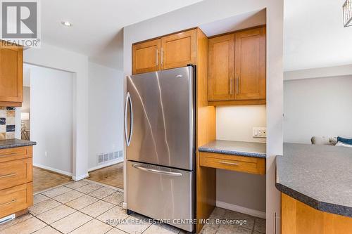 139 Richvale Drive S, Brampton, ON - Indoor Photo Showing Kitchen