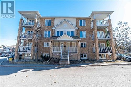 1637 Locksley Lane, Ottawa, ON - Outdoor With Facade