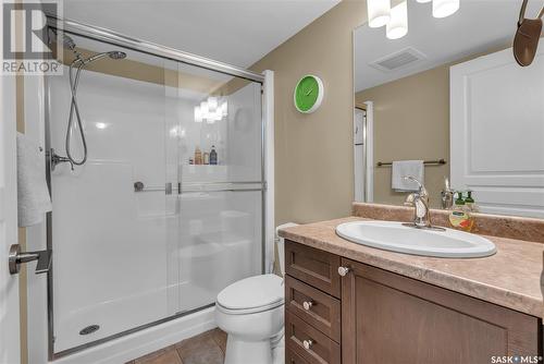 5104 110 Willis Crescent, Saskatoon, SK - Indoor Photo Showing Bathroom